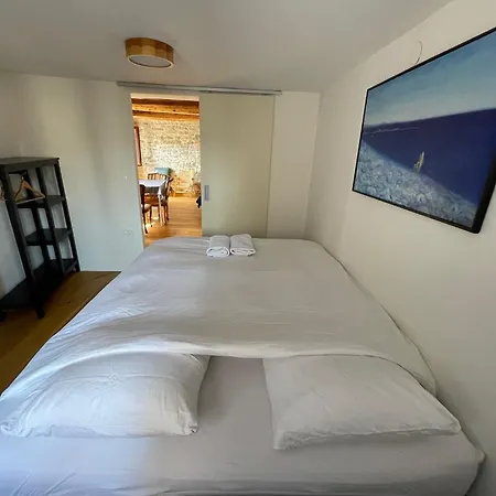 Art Apartma
